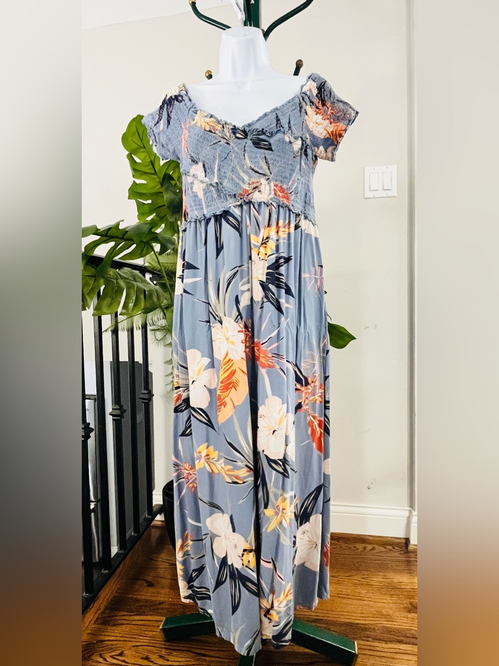 Patrons of Peace Blue/Gray Tropical Flower Romper L